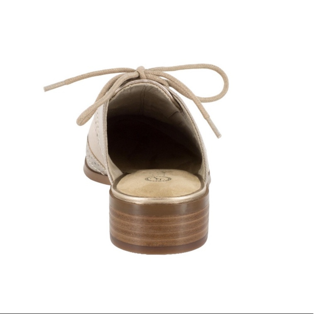 Bella Vita Baxter woman’s Champagne Suede Mule - Picture 4 of 10